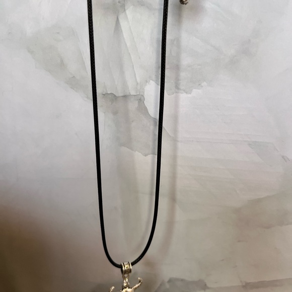 Steer Skull Spooky Necklace with a paranormal vibe - Picture 9 of 10